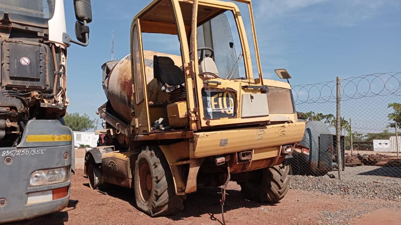 Betón móvil de 3 M3 · Mocuba
