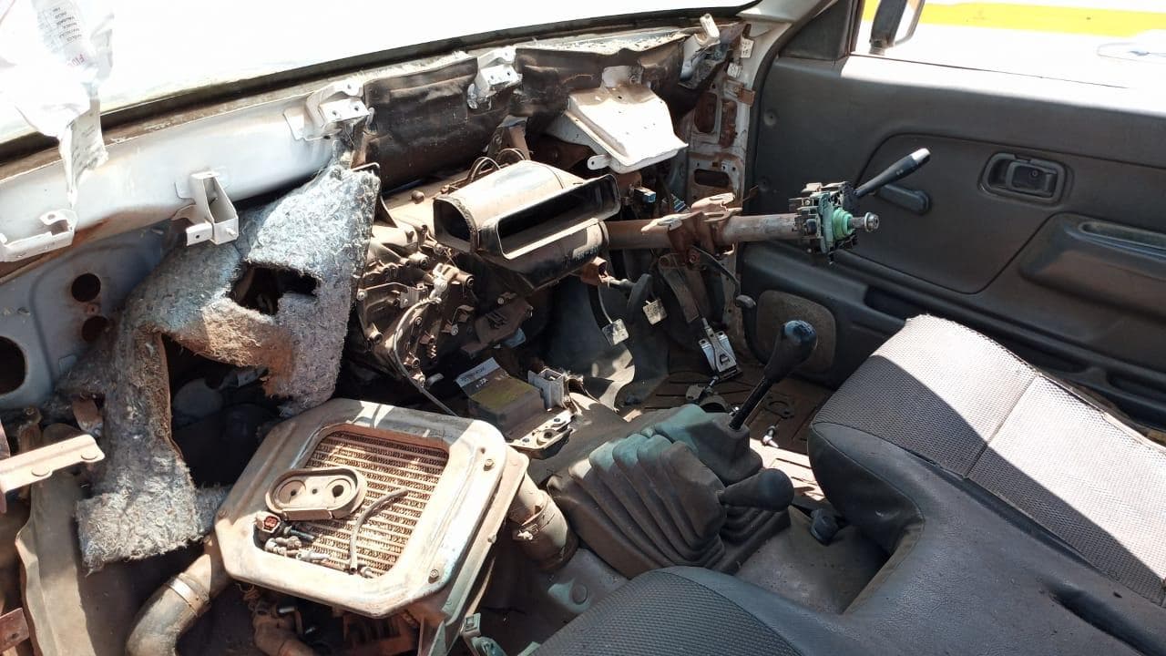 NISSAN HARDBODY 2.5 · Mocuba — imagem 7