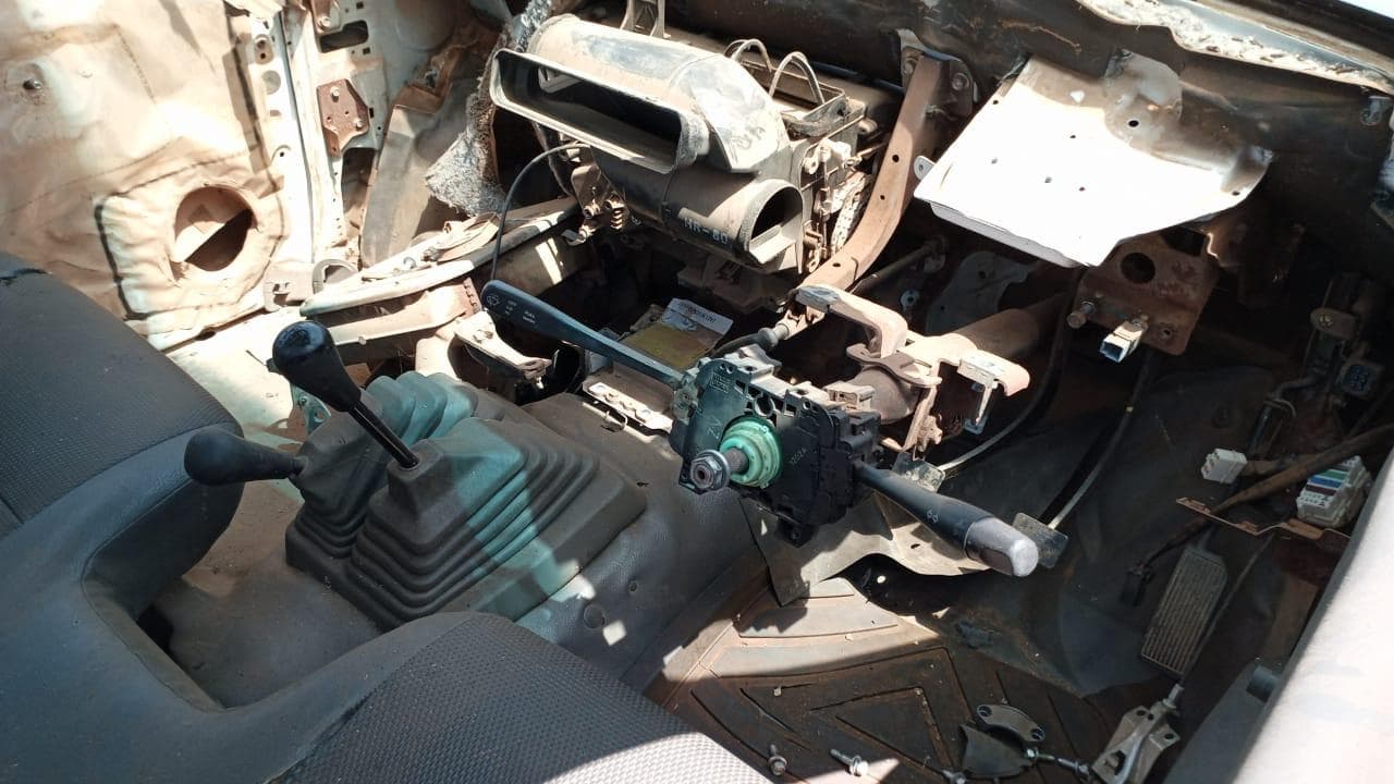 NISSAN HARDBODY 2.5 · Mocuba — imagem 11