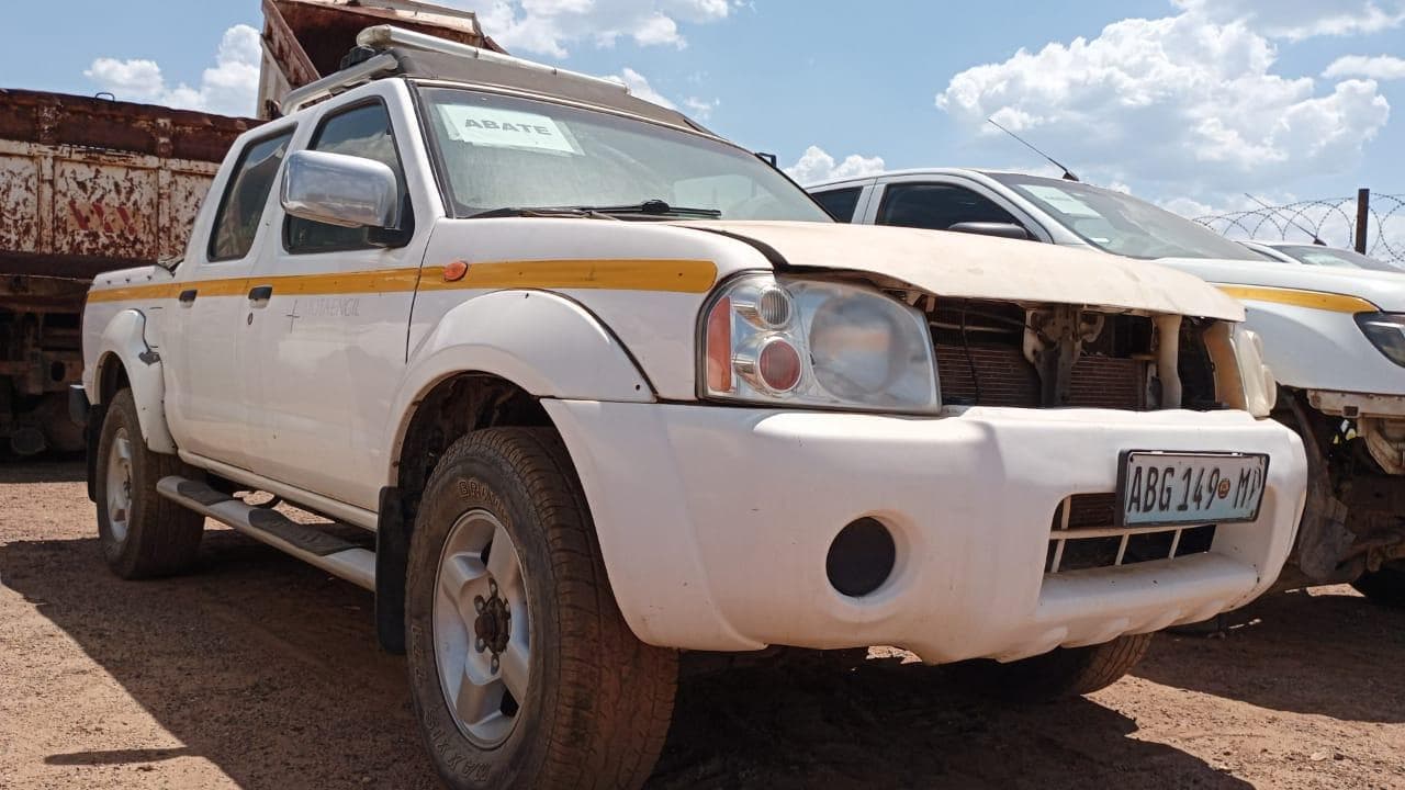 NISSAN HARDBODY 2.5 · Mocuba — imagen 2