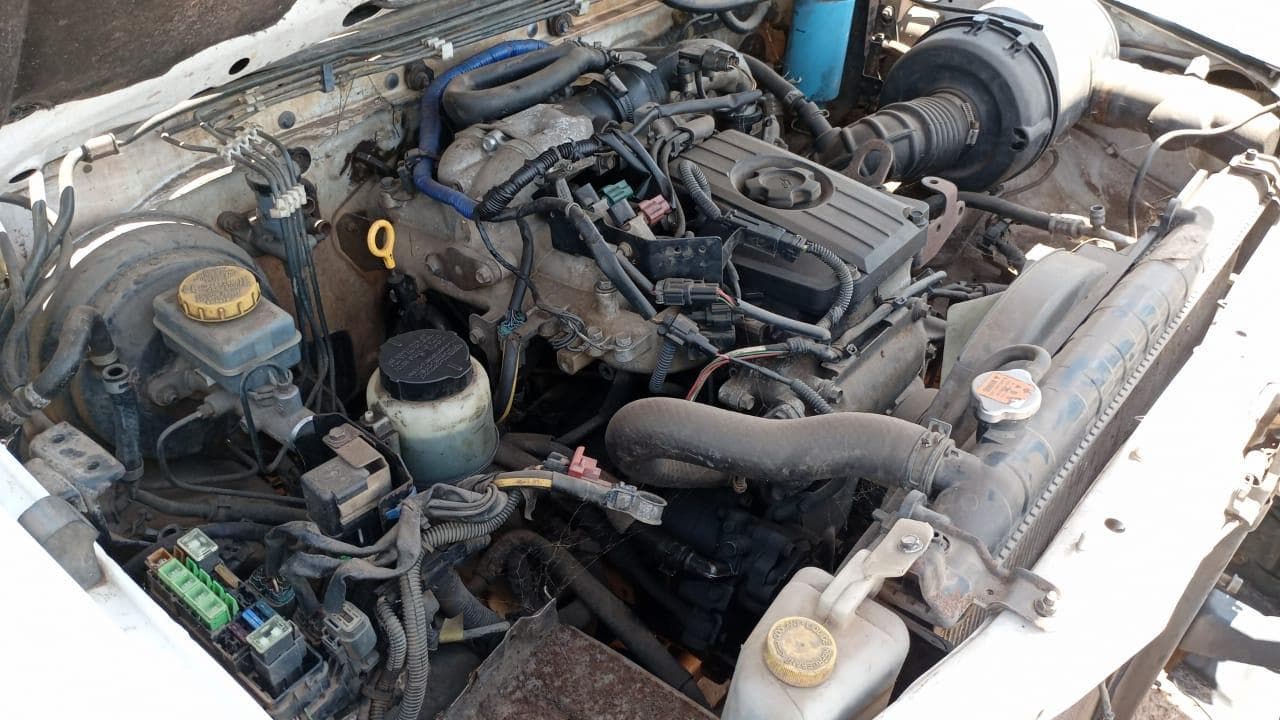 NISSAN HARDBODY 2.5 · Mocuba — imagen 6