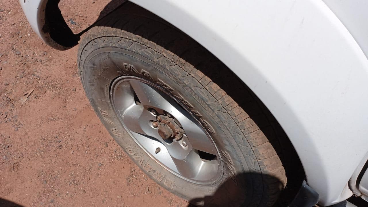 NISSAN HARDBODY 2.5 · Mocuba — imagen 11