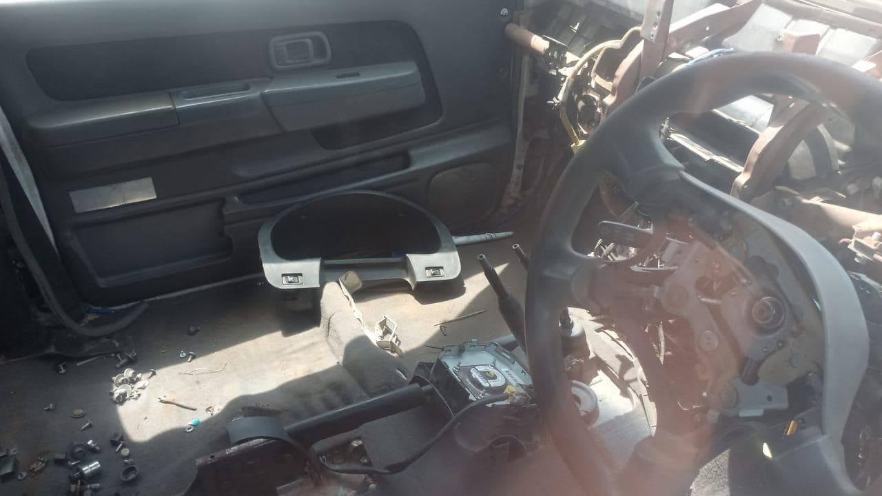 NISSAN HARDBODY 2.5 · Mocuba — imagen 13