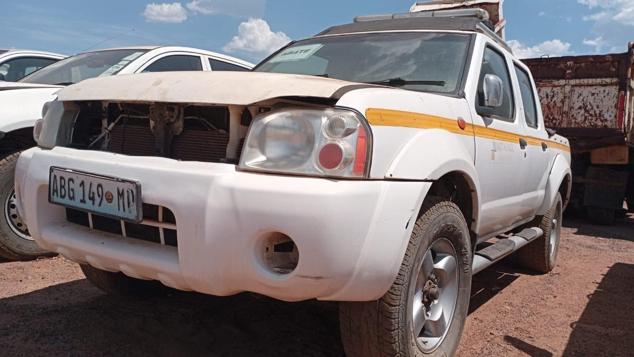 NISSAN HARDBODY 2.5 · Mocuba — imagen 18