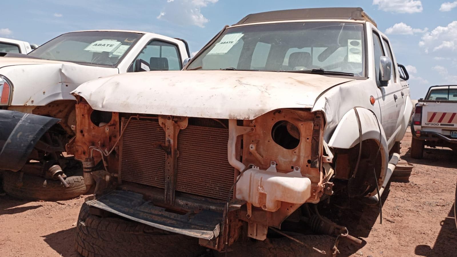NISSAN HARDBODY 2.5 · Mocuba — imagem 3