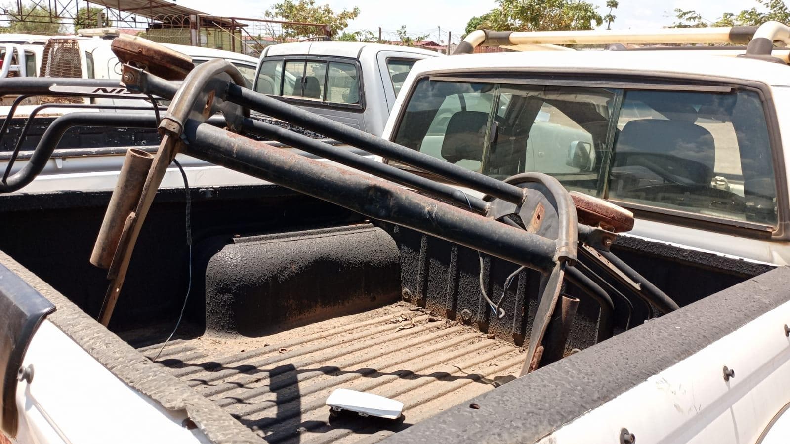 NISSAN HARDBODY 2.5 · Mocuba — imagem 10