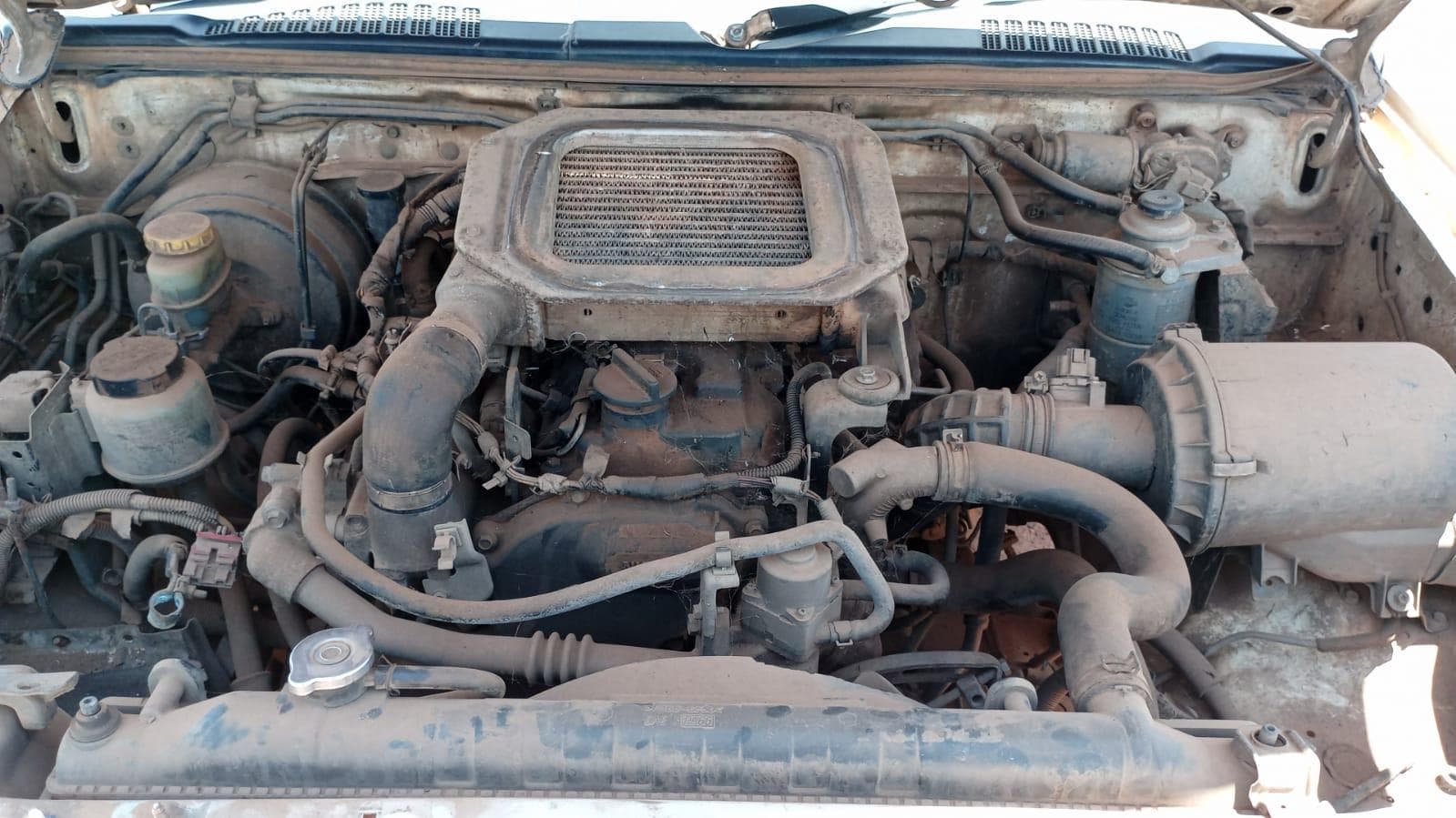 NISSAN HARDBODY 2.5 · Mocuba — imagen 15