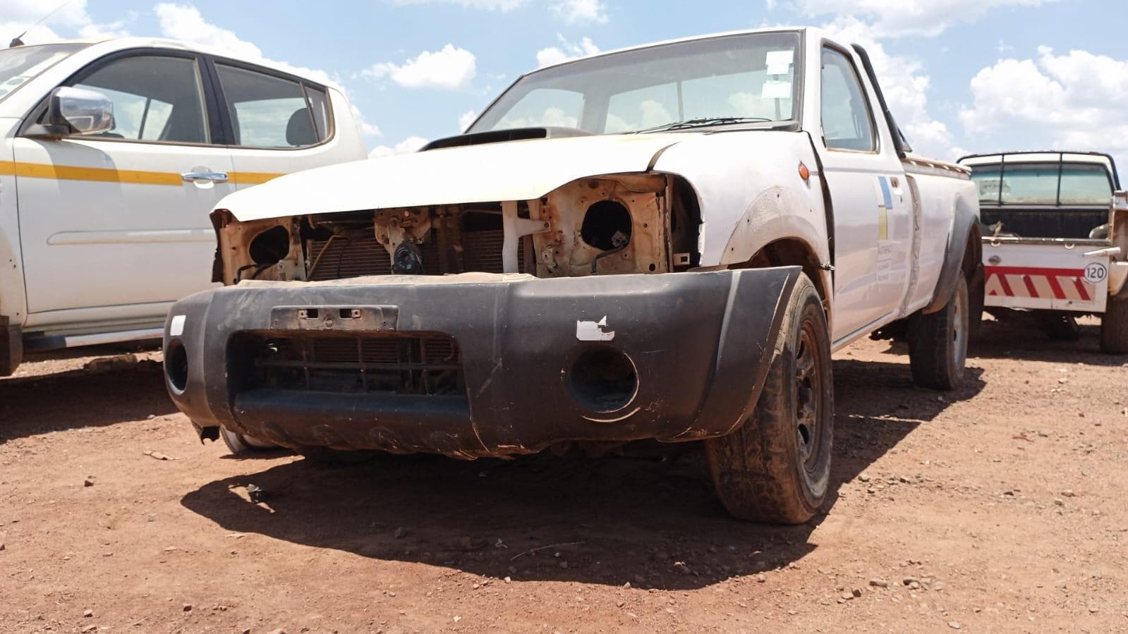 NISSAN HARDBODY  · Mocuba