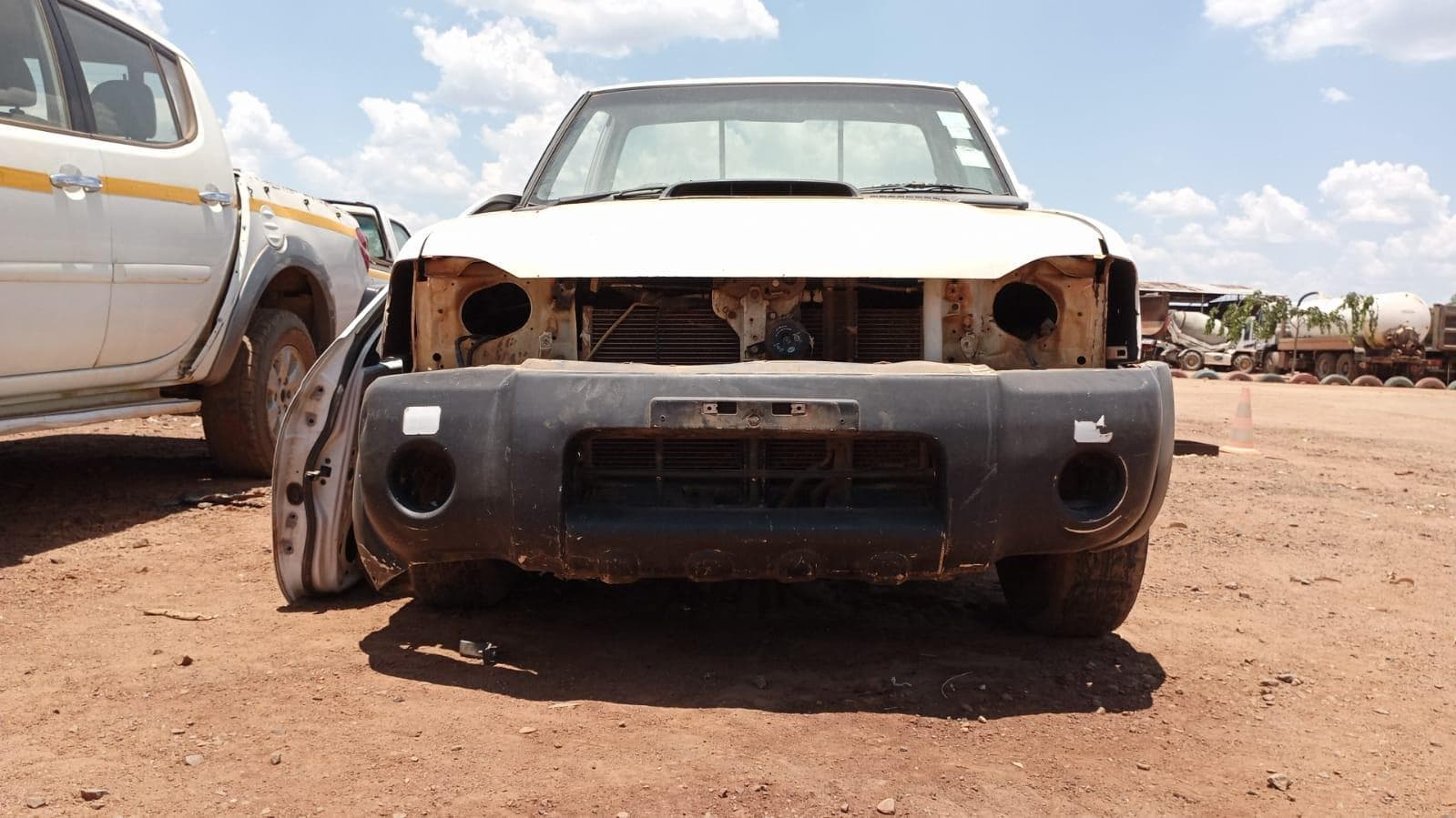 NISSAN HARDBODY  · Mocuba — imagem 16