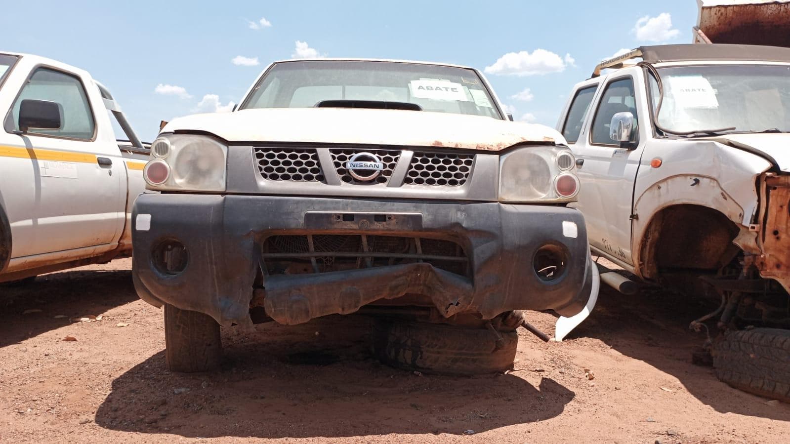 NISSAN HARDBODY  · Mocuba