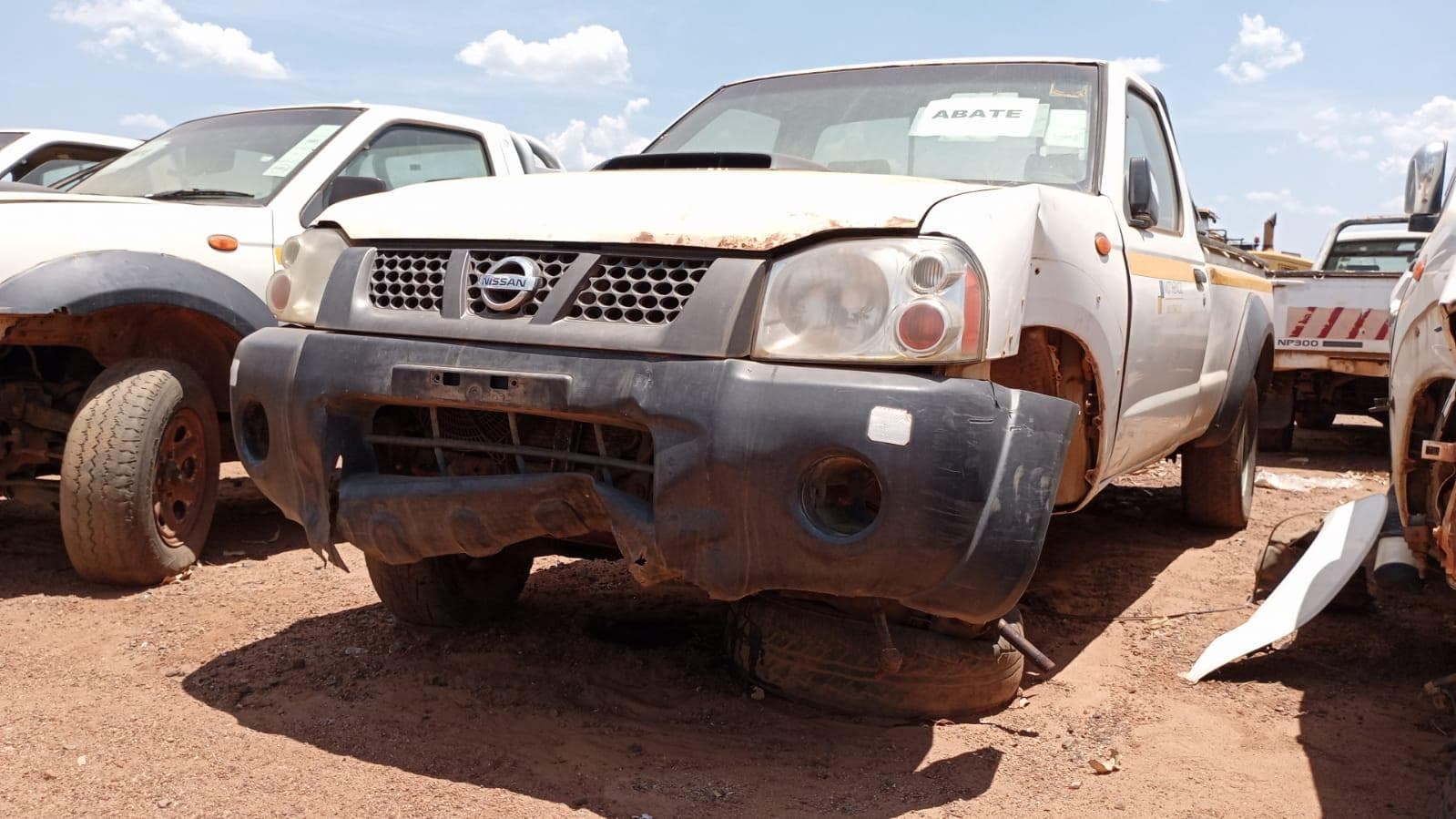 NISSAN HARDBODY  · Mocuba — imagen 2