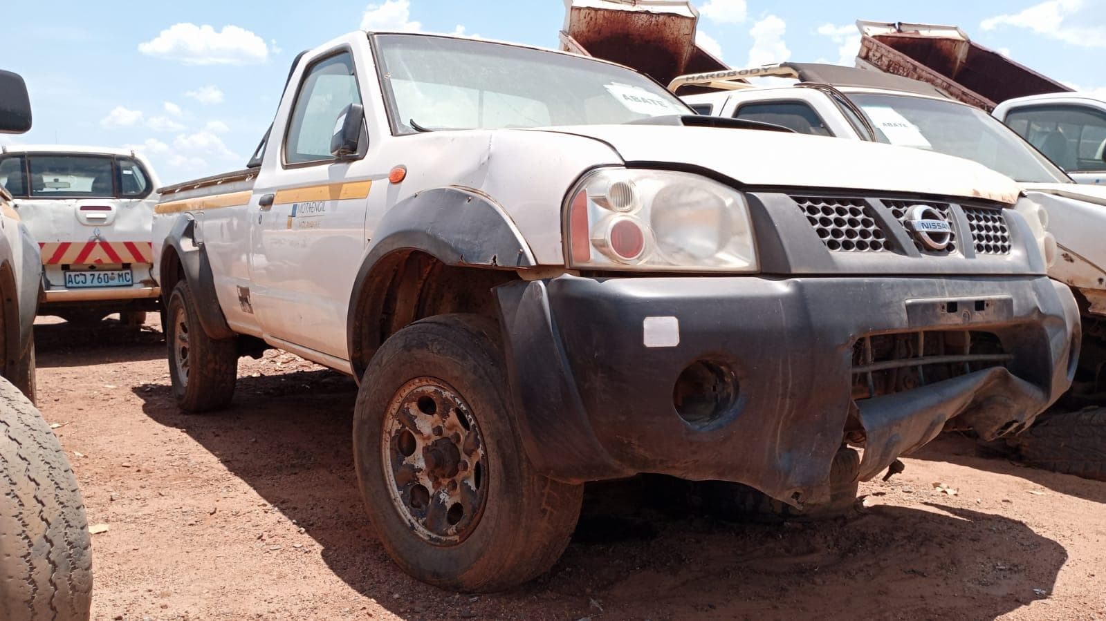NISSAN HARDBODY  · Mocuba — imagen 4