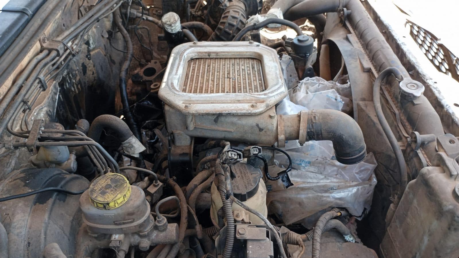 NISSAN HARDBODY  · Mocuba — imagen 14