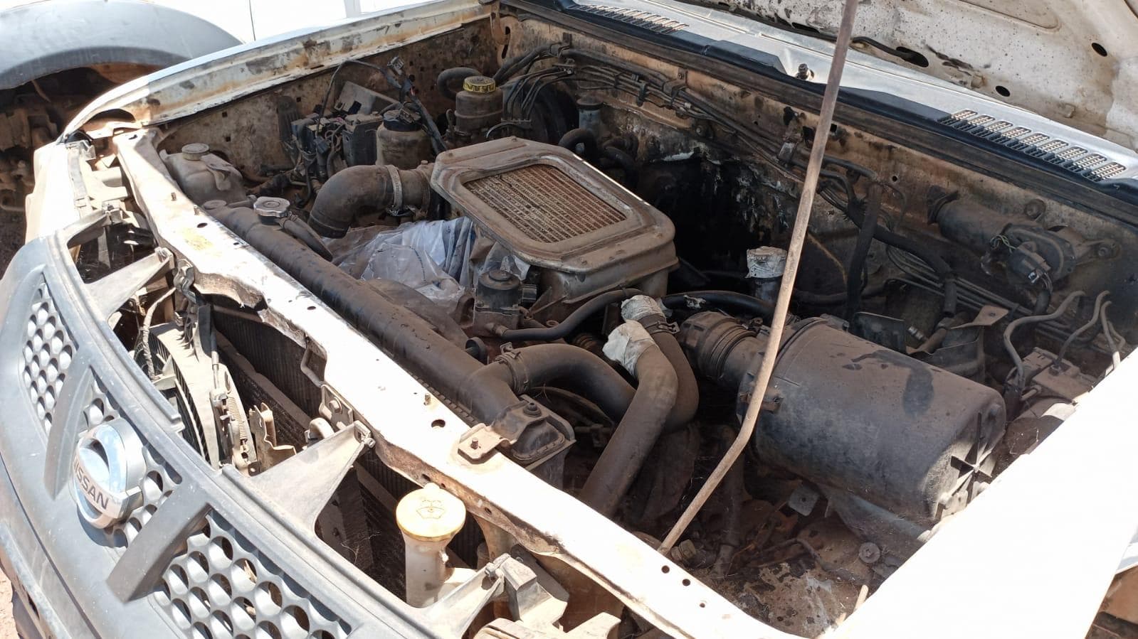 NISSAN HARDBODY  · Mocuba — imagen 17