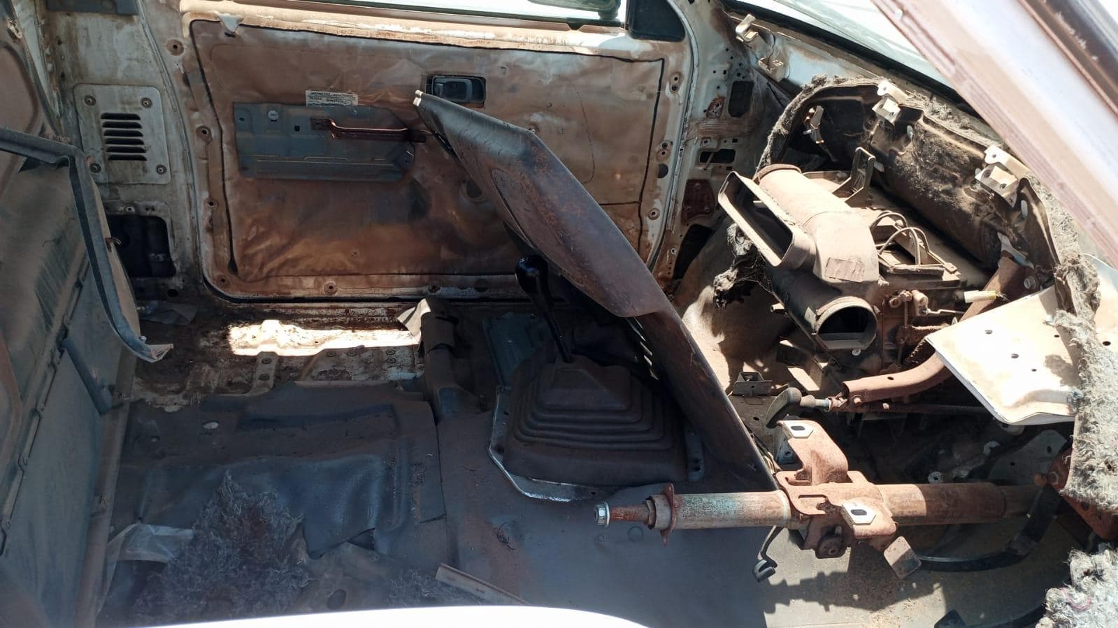 NISSAN HARDBODY  · Mocuba — imagem 2