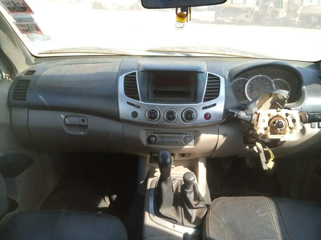 NISSAN HARDBODY · Mocuba — imagen 5
