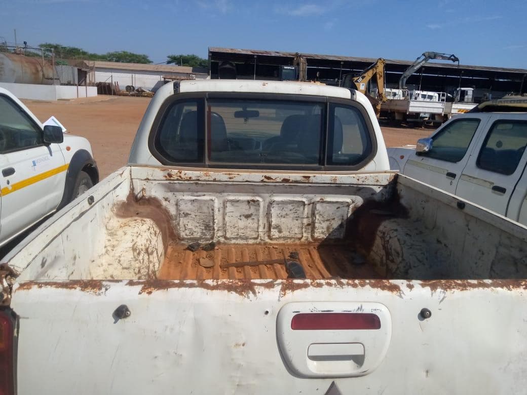 NISSAN HARDBODY · Mocuba — imagen 6