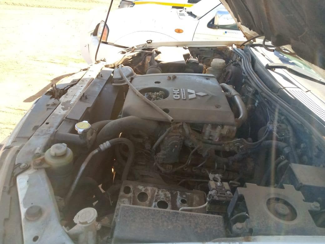 NISSAN HARDBODY · Mocuba — imagen 12