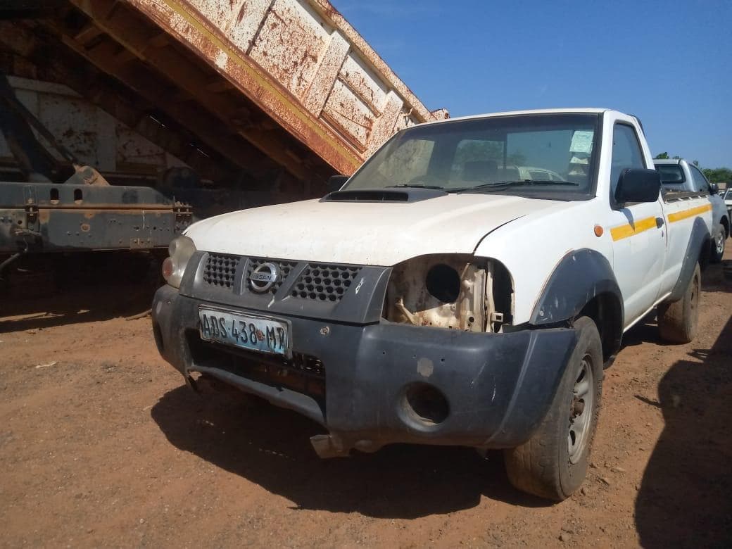 NISSAN, modelo HARDBODY · Mocuba — imagem 6