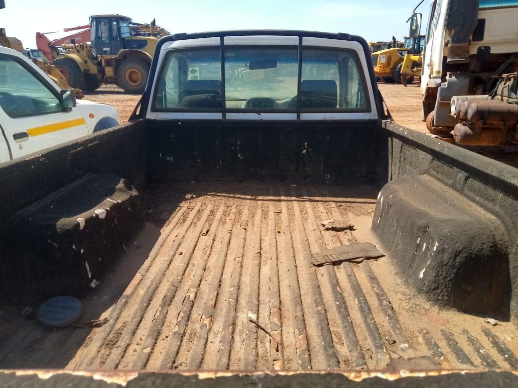 NISSAN, modelo HARDBODY · Mocuba — imagem 8