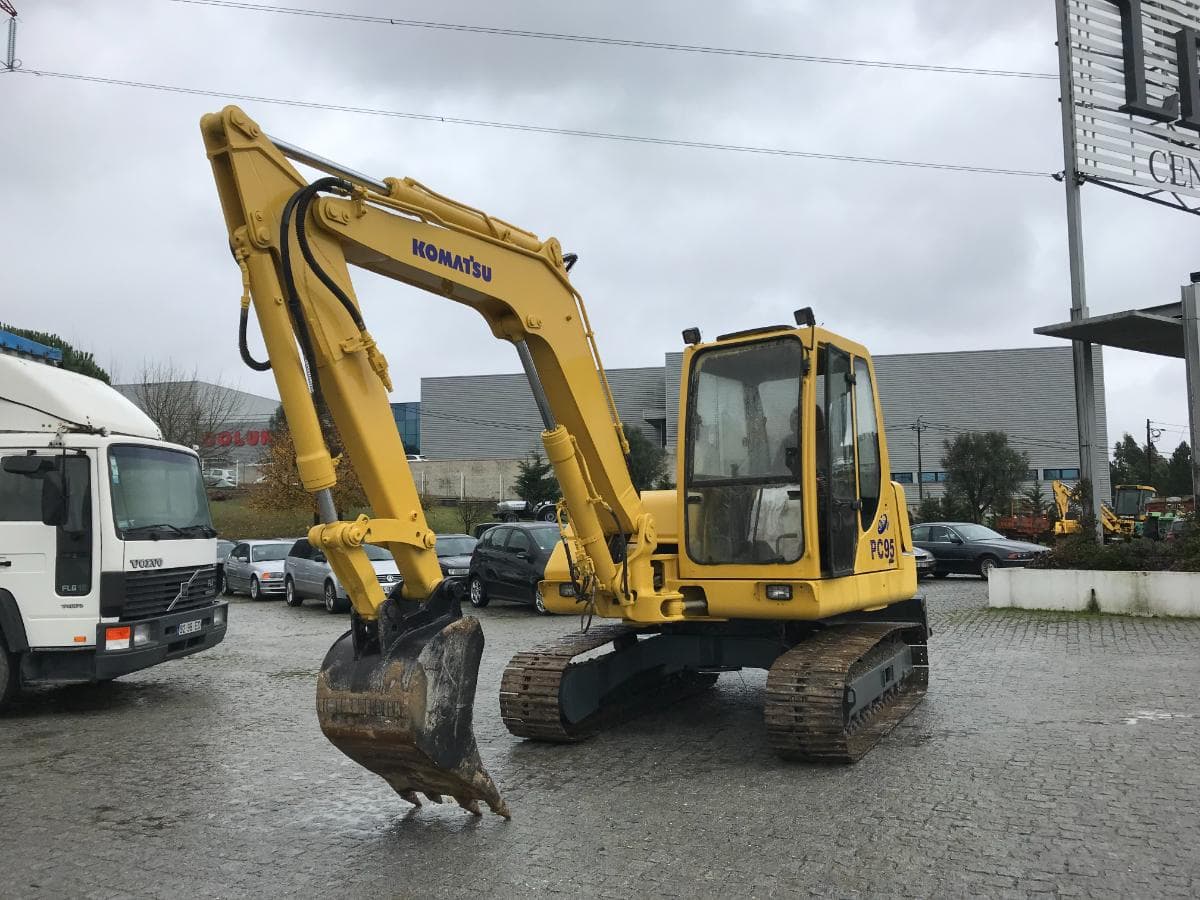 Mini Giratória Komatsu PC95 — image 2