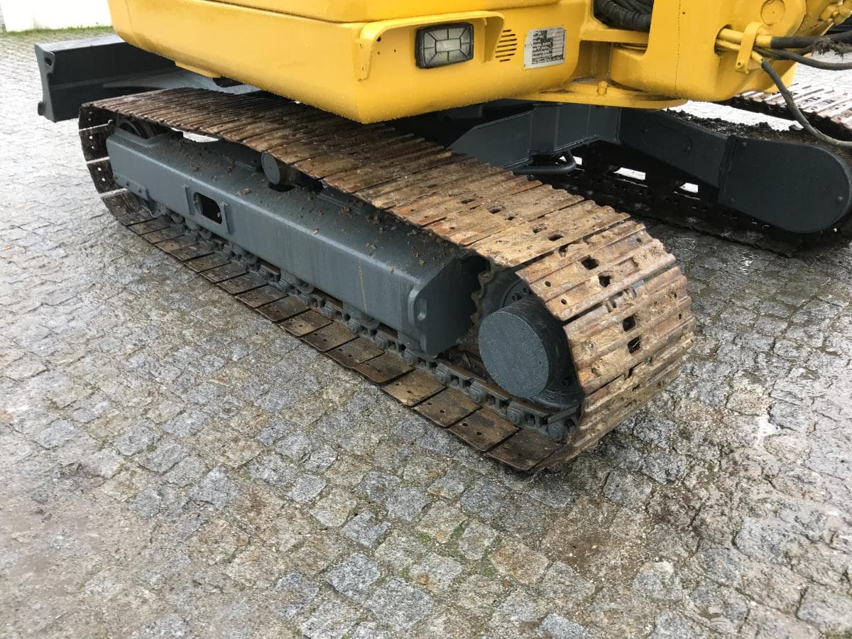 Mini Giratória Komatsu PC95 — image 5