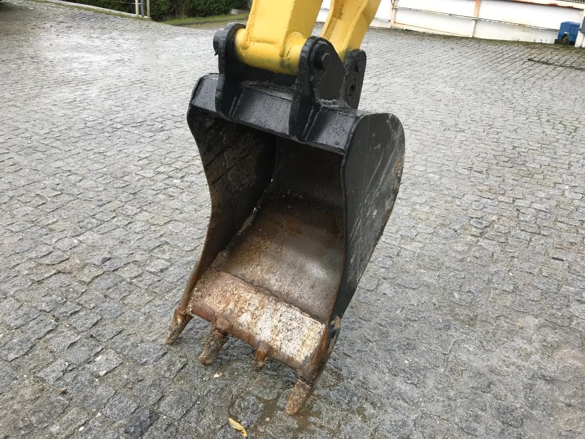 Mini Giratória Komatsu PC95 — image 8