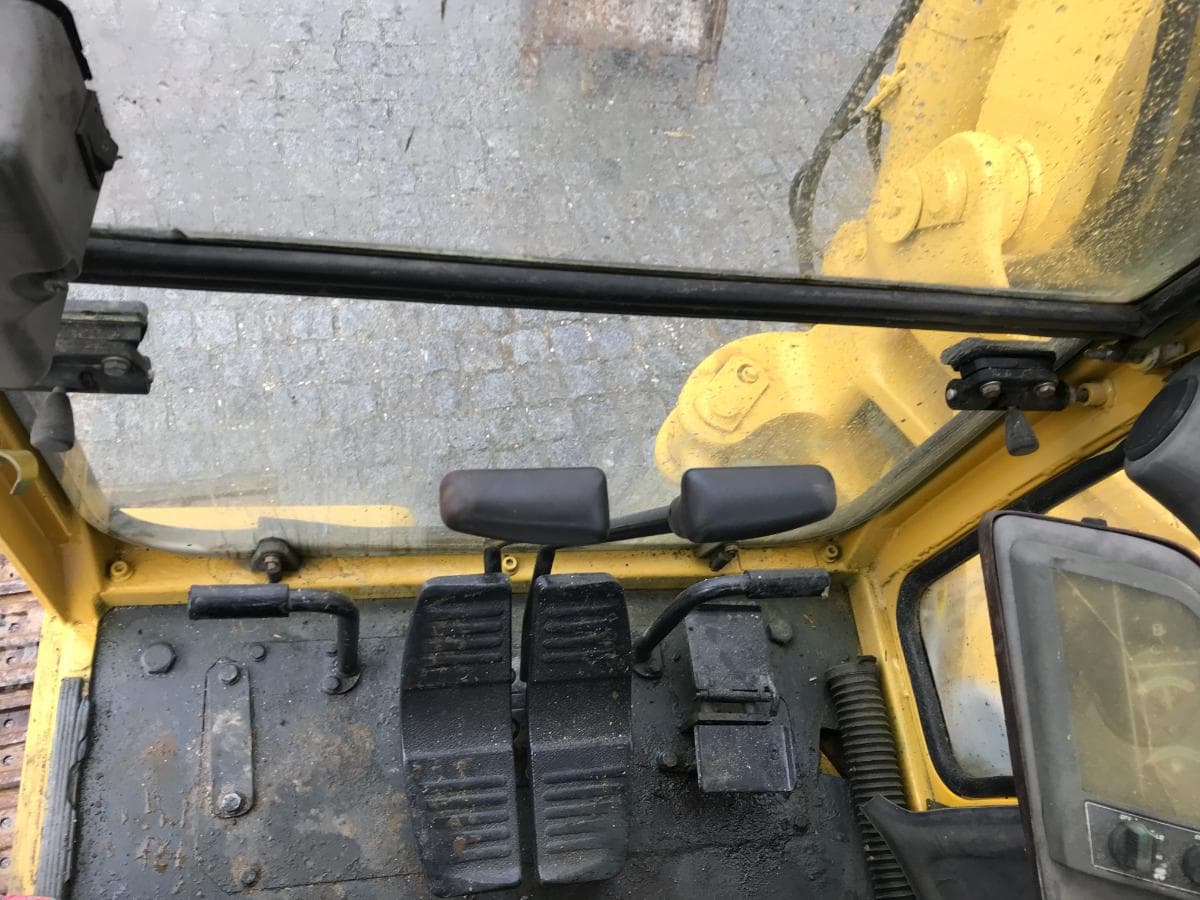 Mini Giratória Komatsu PC95 — image 12