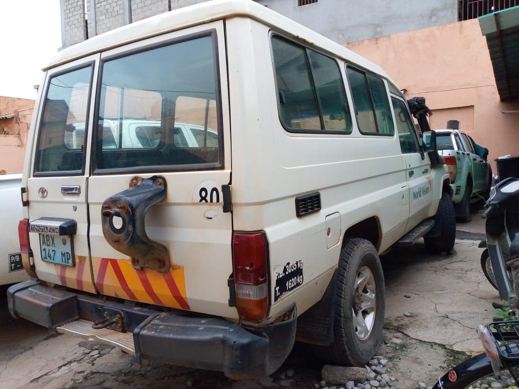 Toyota Land Cruiser · — imagen 9