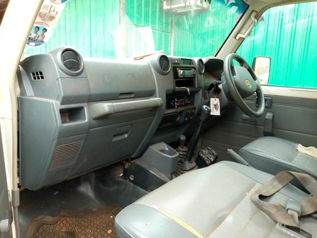 Toyota Land Cruiser · — imagen 12