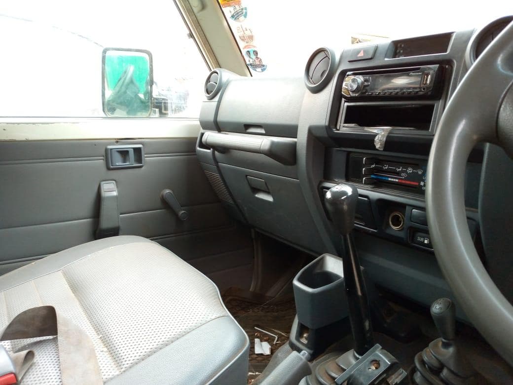 Toyota Land Cruiser · — imagen 15