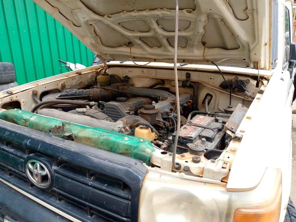 Toyota Land Cruiser · — imagen 18