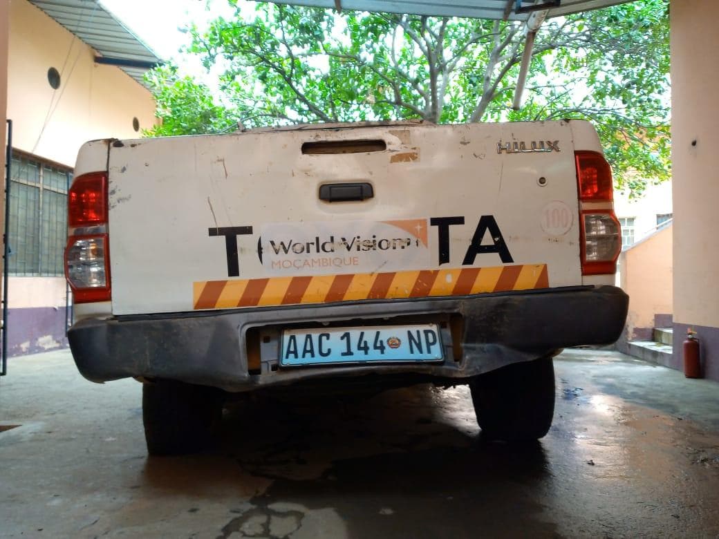 Toyota Hilux · — image 18