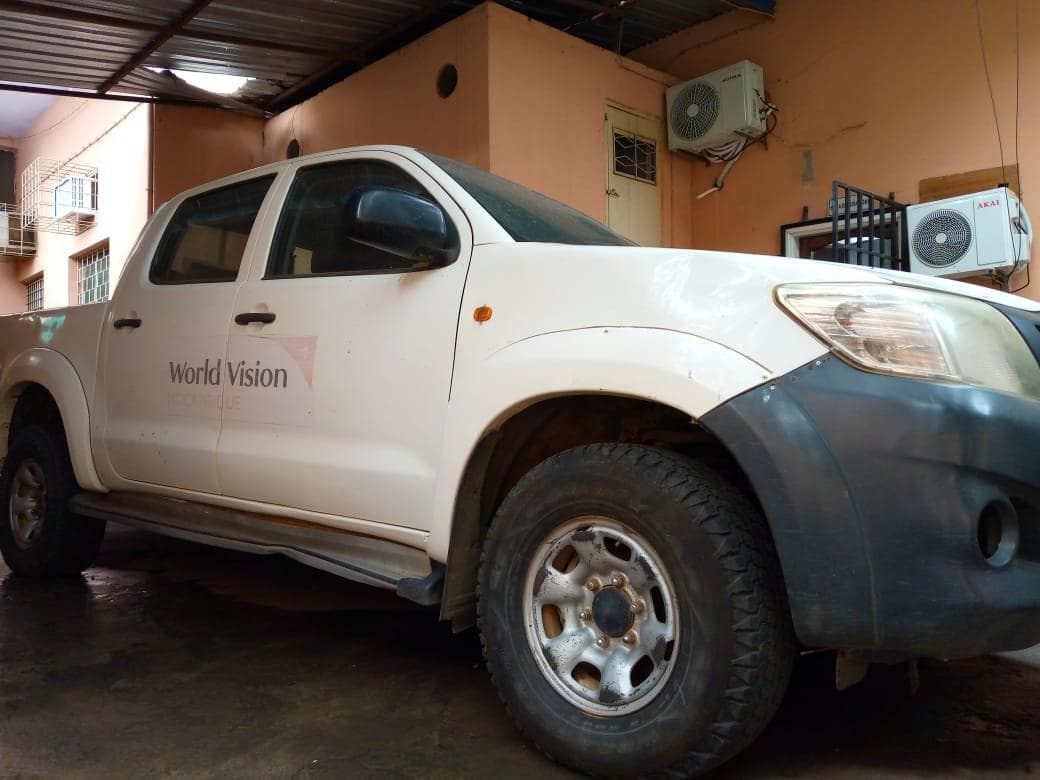 Toyota Hilux · — image 3