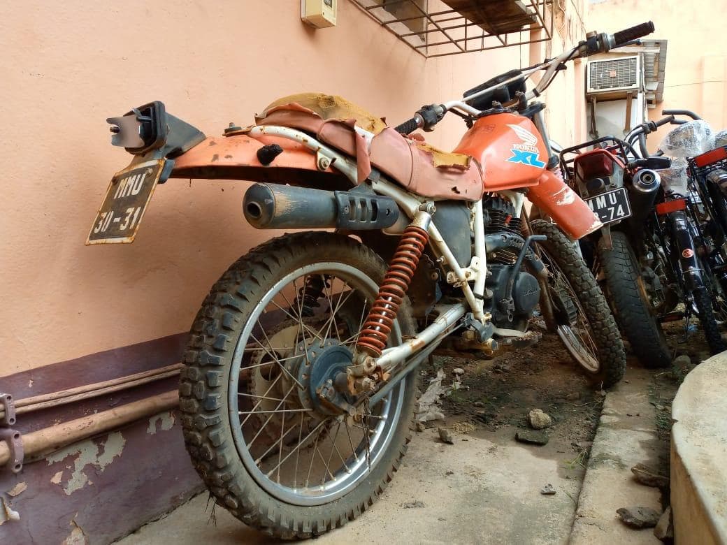 Honda XL 125S · — imagem 3