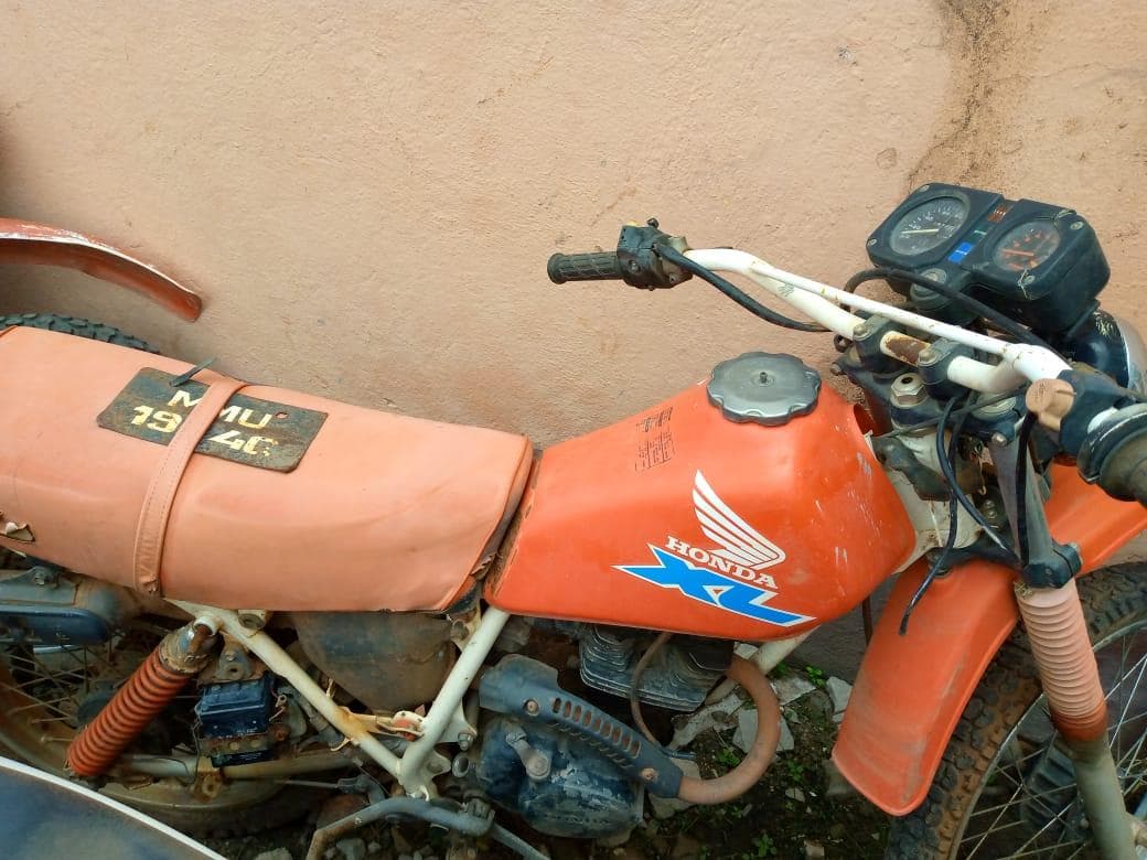 Honda XL 125 ·