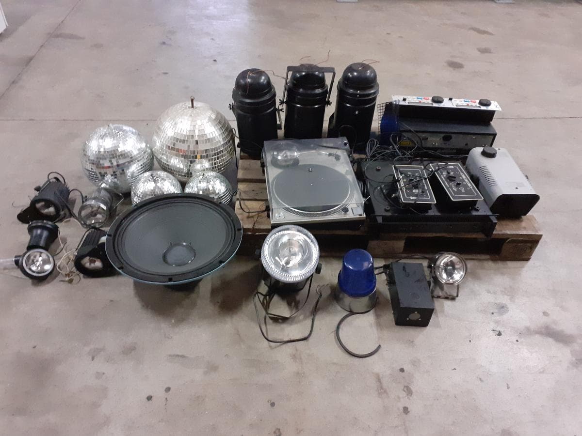 Equipamentos Luz e Som — image 1