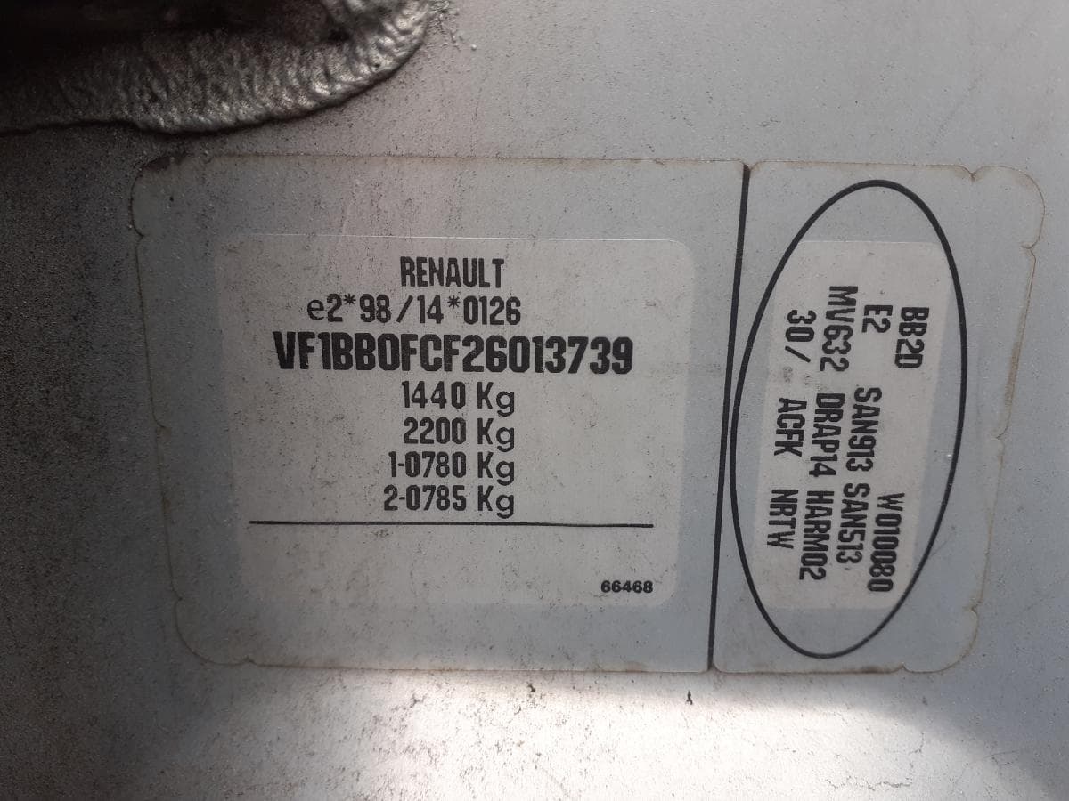Renault Clio 1.2 · Ano 2001 — imagen 9