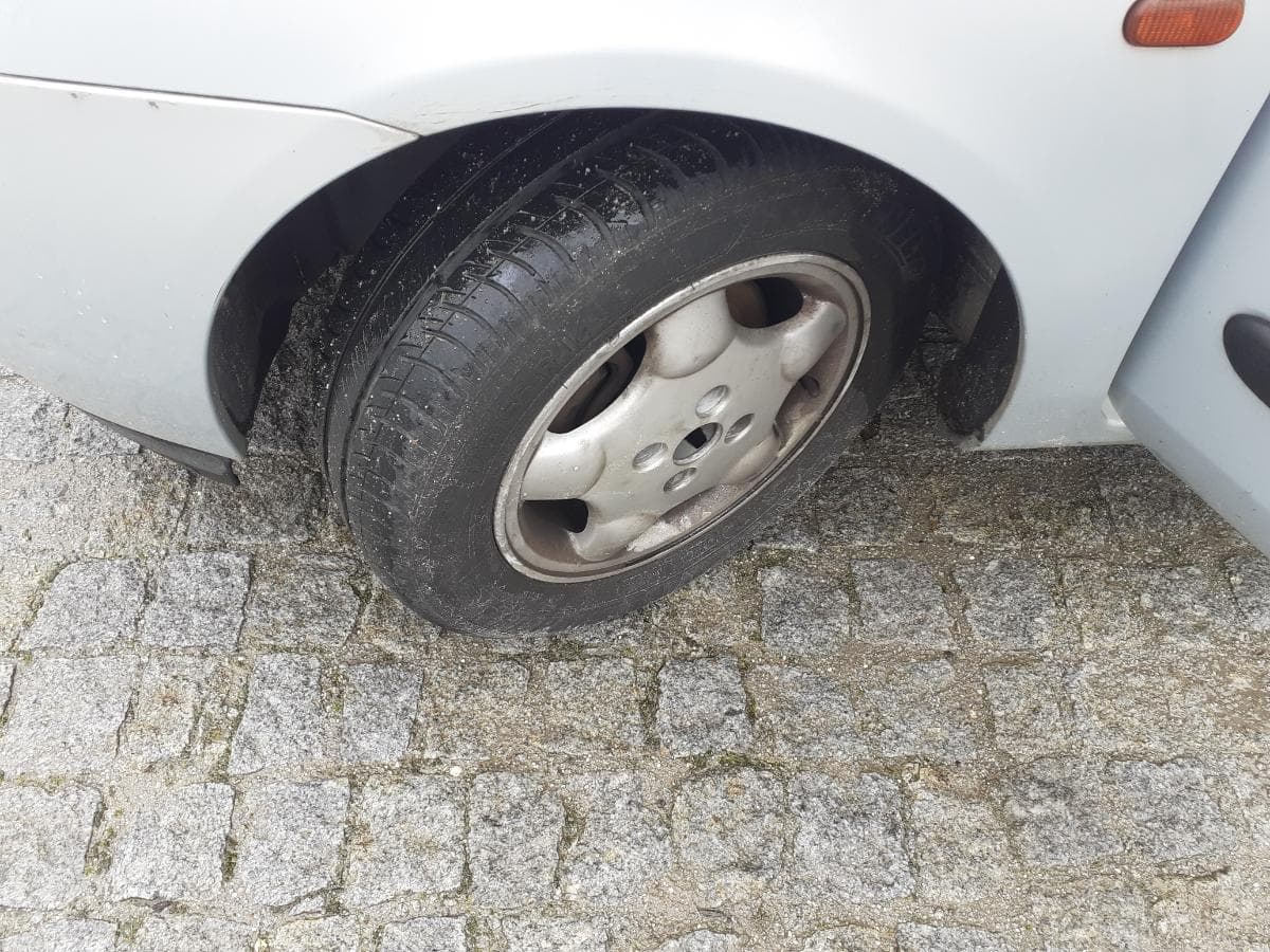 Renault Clio 1.2 · Ano 2001 — imagen 7