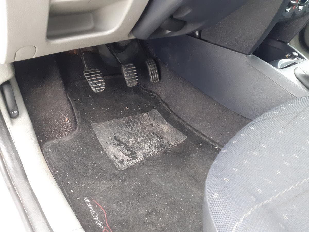 Renault Clio 1.2 · Ano 2001 — imagen 18