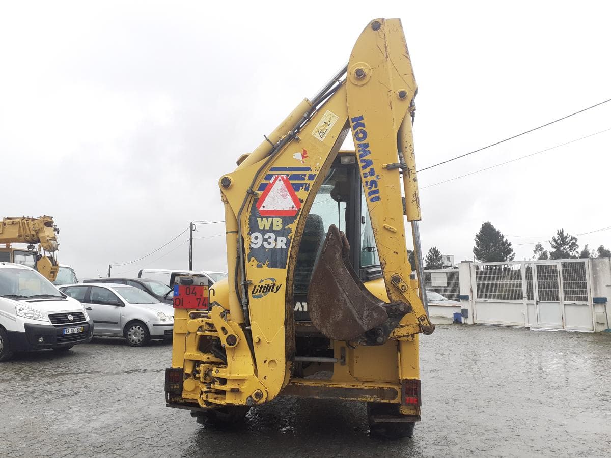 Retroescavadora Komatsu W93 R · Ano 2006 — imagen 5