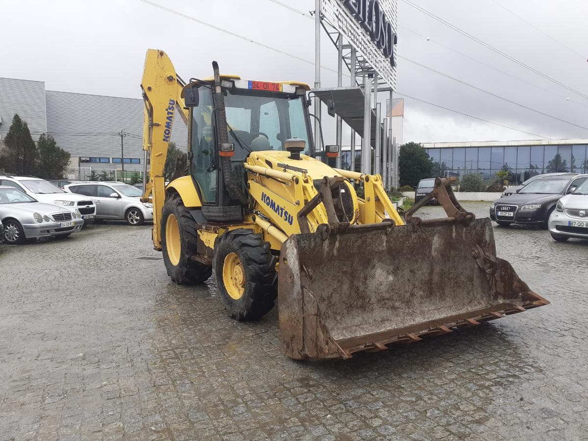 Retroescavadora Komatsu W93 R · Ano 2006 — imagen 1