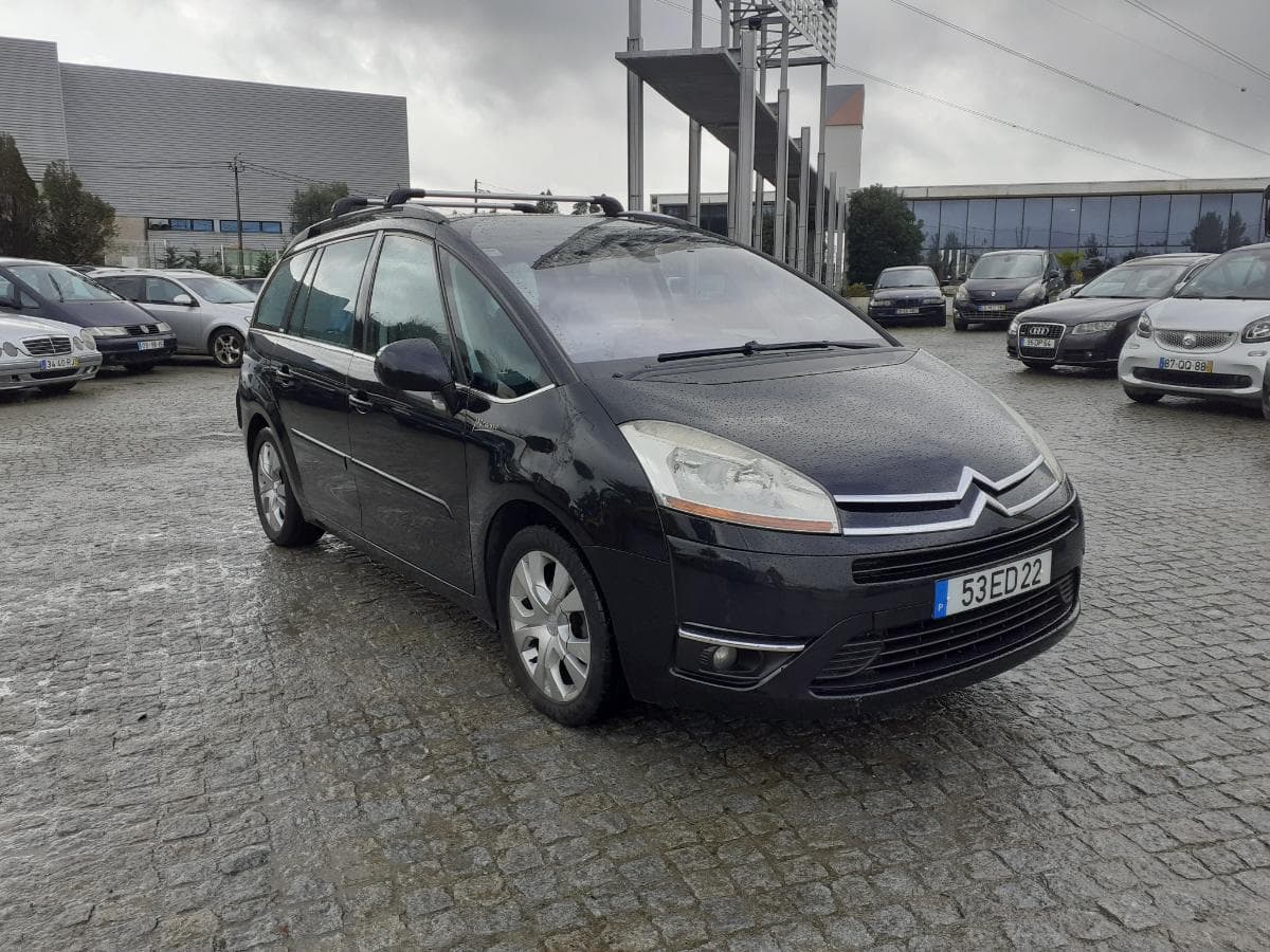 Citroën C4 1.6 HDI · de 7 Lugares · Ano 2007 — imagen 1