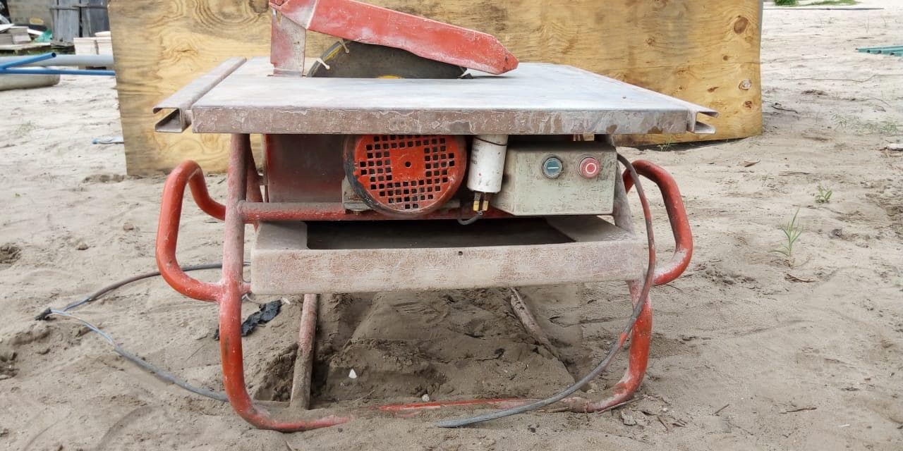 Máquina para cortar Tijoleiras · — image 2