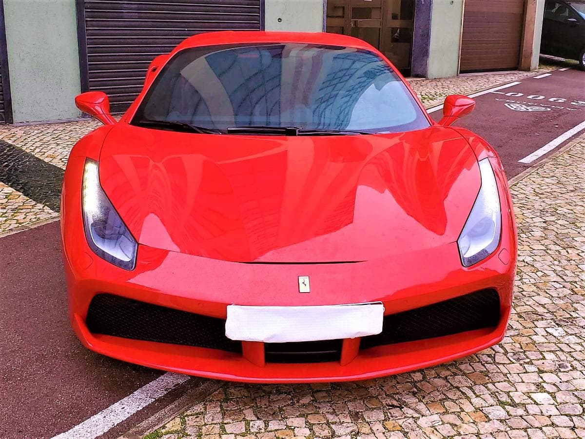Ferrari 488 GTB Coupe — imagen 2