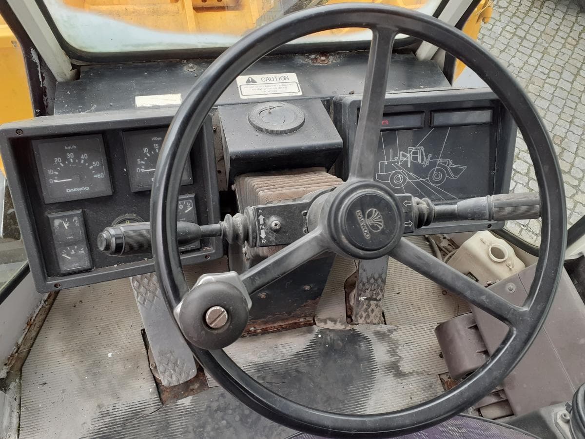 Pá Carregadora Daewoo Mega 200 — image 10