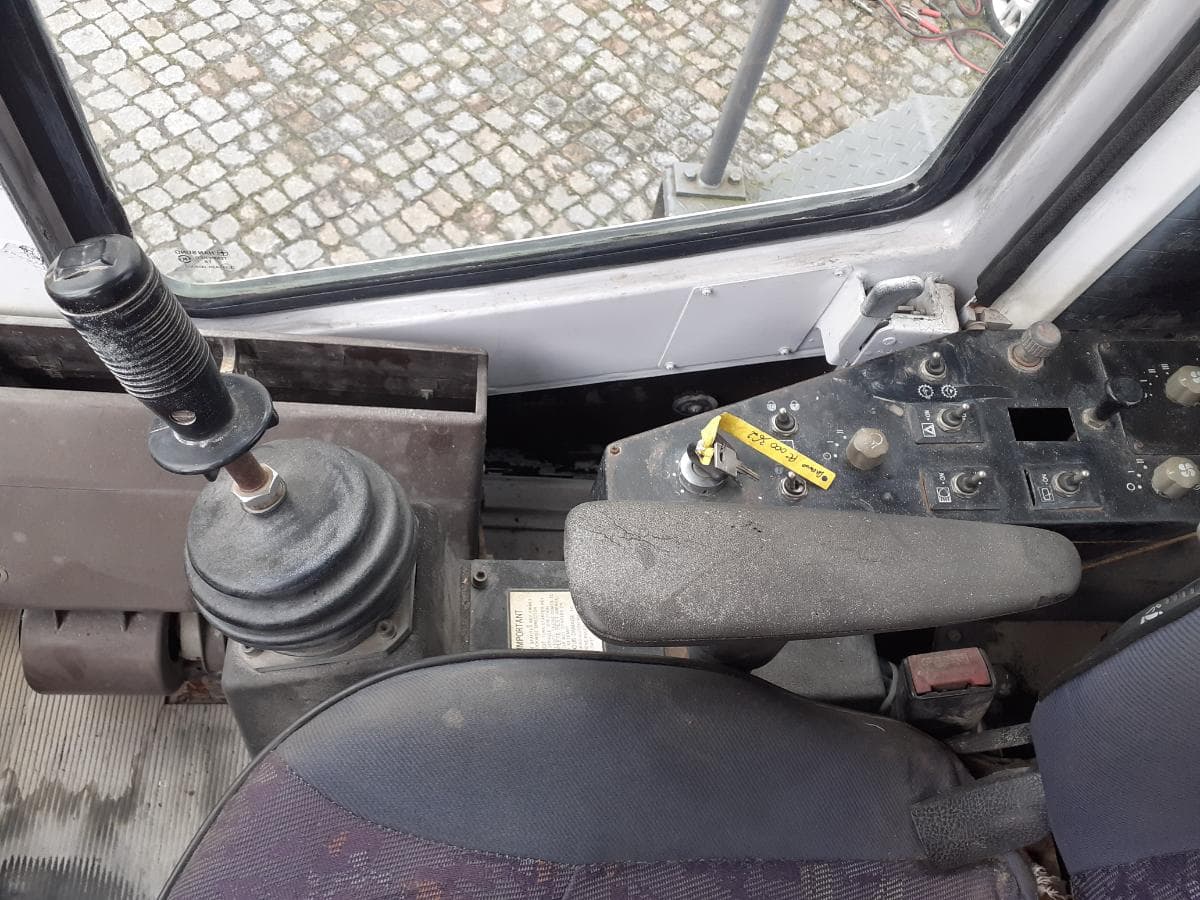 Pá Carregadora Daewoo Mega 200 — image 11