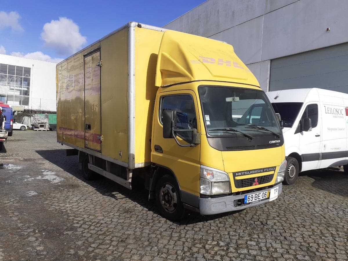 Mitsubishi Canter · Ano 2006