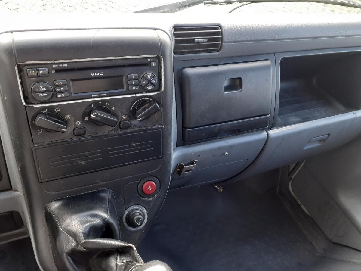 Mitsubishi Canter · Ano 2006 — image 11