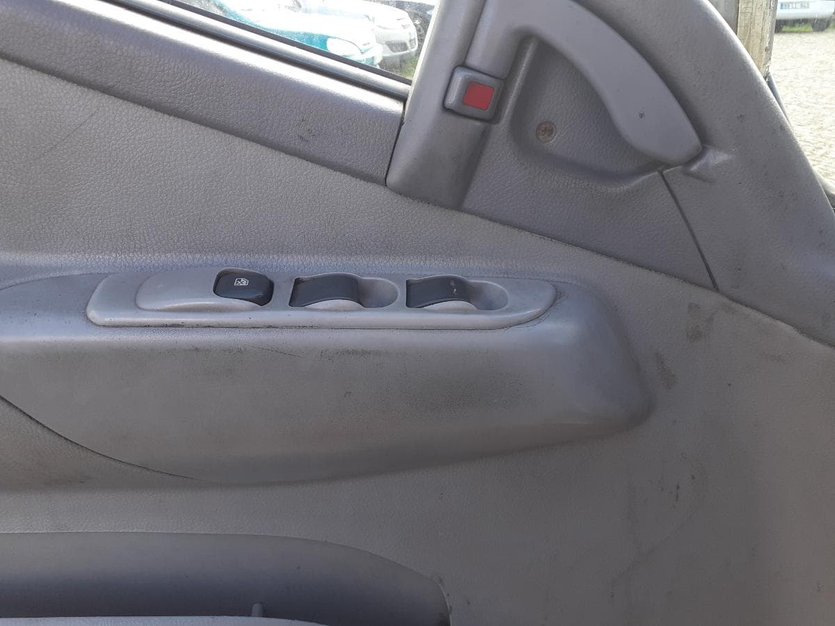 Mitsubishi Canter · Ano 2006 — image 15